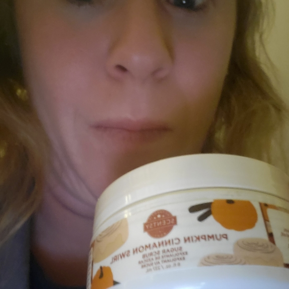 Meet your Posher, Carin - Picture 7 of 8